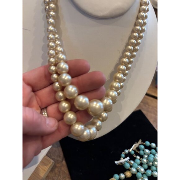 Elegant Glass & Metal Jewelry Box With signed Japan Beaded Necklace set of two p - Picture 16 of 16